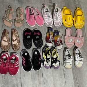 Sneakers Shoes Sandals Slippers Slides Boots